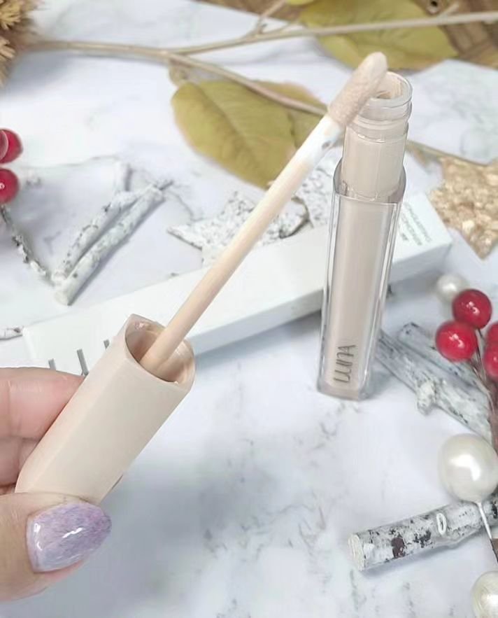 ロングラスティングチップコンシーラーフィックシングフィット/LUNA/リキッドコンシーラーを使ったクチコミ（2枚目）