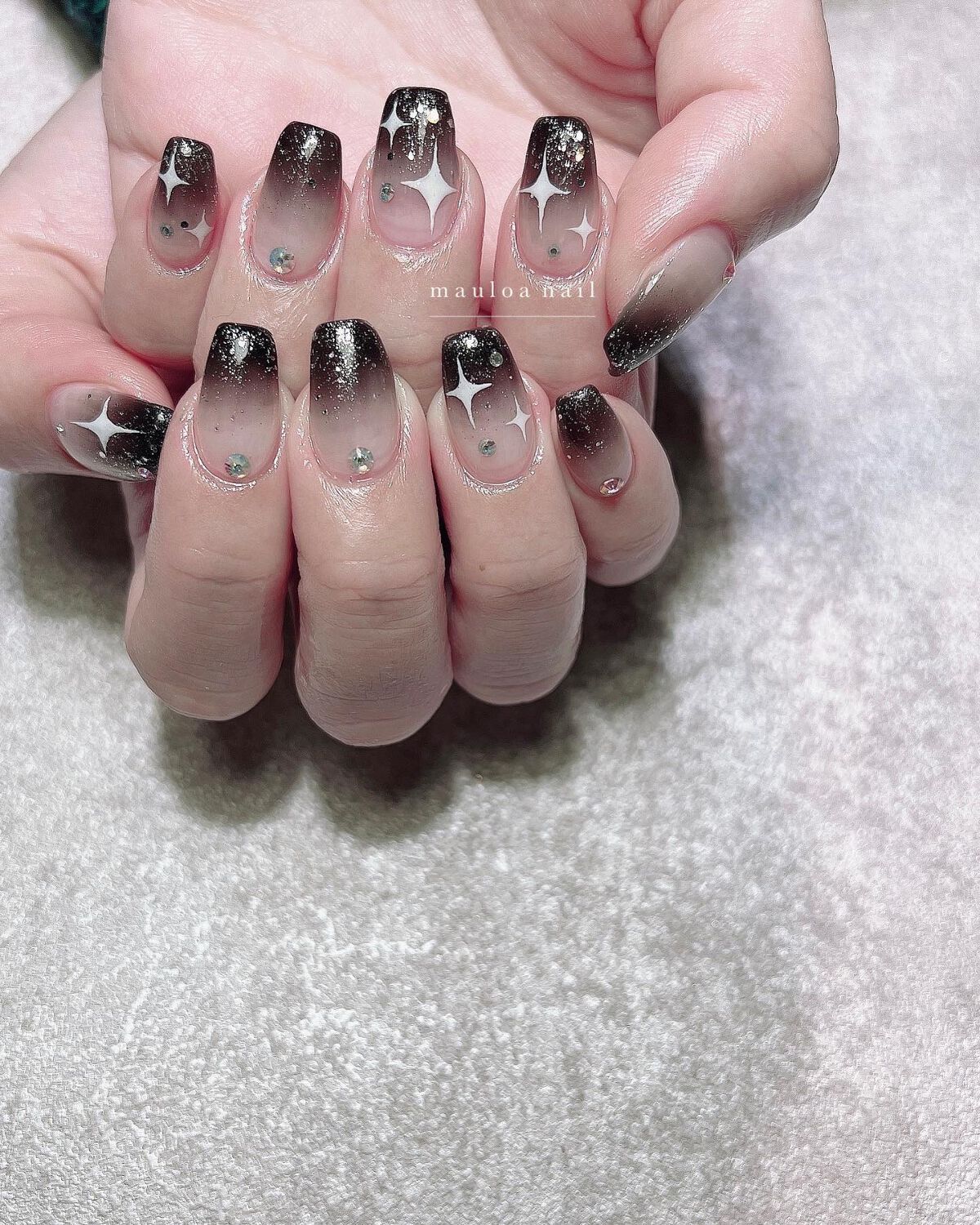 #フレンチネイル,#ネイル,#アートネイル,#パールネイル,#リングネイル,#フレンチネイル,#ブラックネイル,#ミラーフレンチネイル,#ミラーネイル,#手書きアートネイル,#ミラーアートネイル,#パーツネイル,#キラキラネイル,#きらきらネイル,#秋ネイル,#天王寺ネイル,#夜空ネイルのネイルデザイン