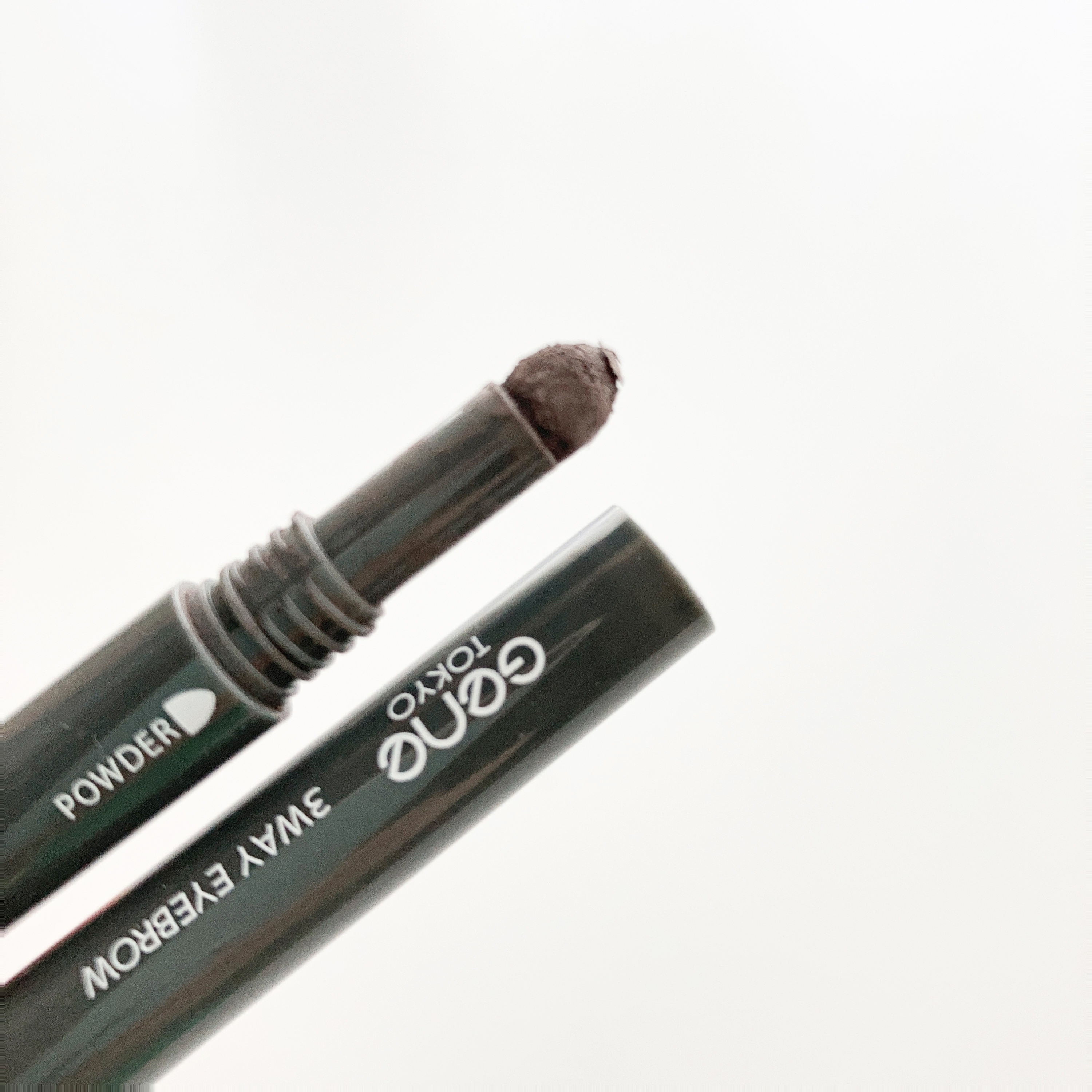 GENE３WAYアイブロウ三角芯タイプ/DAISO/アイブロウペンシルを使ったクチコミ（3枚目）