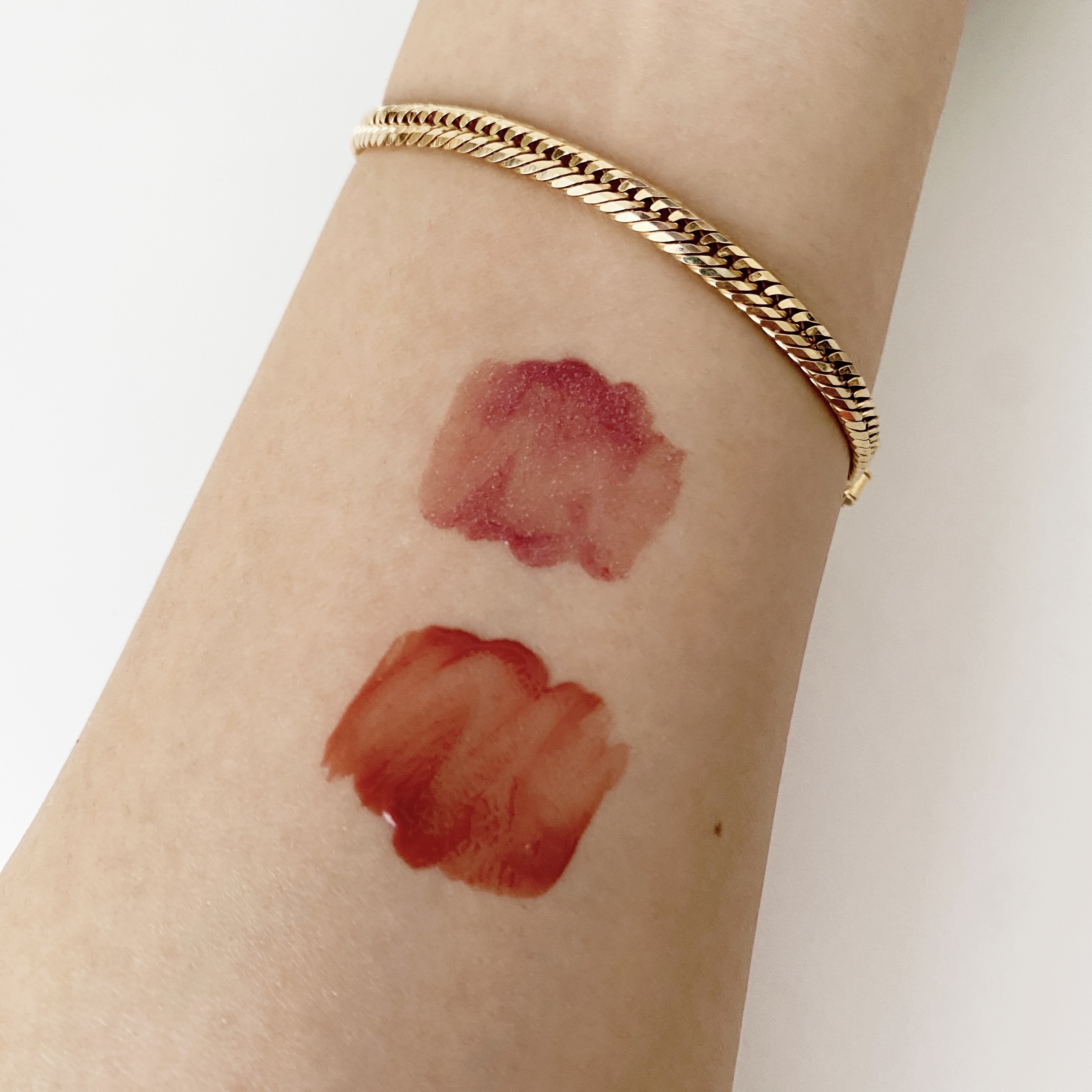 リップアーマーⅩ/KiSS/口紅を使ったクチコミ（2枚目）