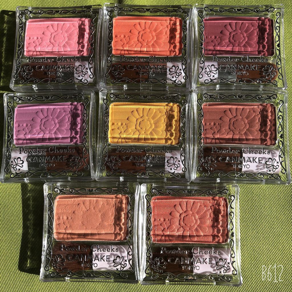 to-fu on LIPS 「キャンメイクのパウダーチークスいつのまにかたくさん揃ってました..」(1枚目)
