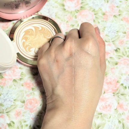 ヴェールヌーディ エッセンスパクトグロウ/AGE20’s/クリーム・エマルジョンファンデーションを使ったクチコミ(4枚目)