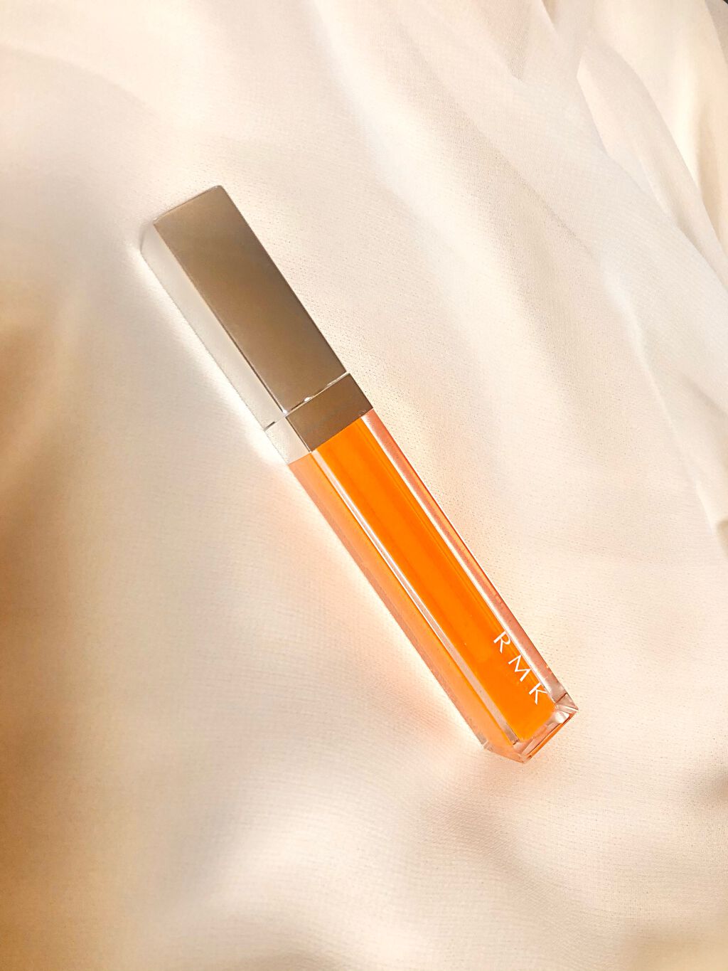 ザ ナウナウネオングロス/RMK/リップグロスを使ったクチコミ（1枚目）