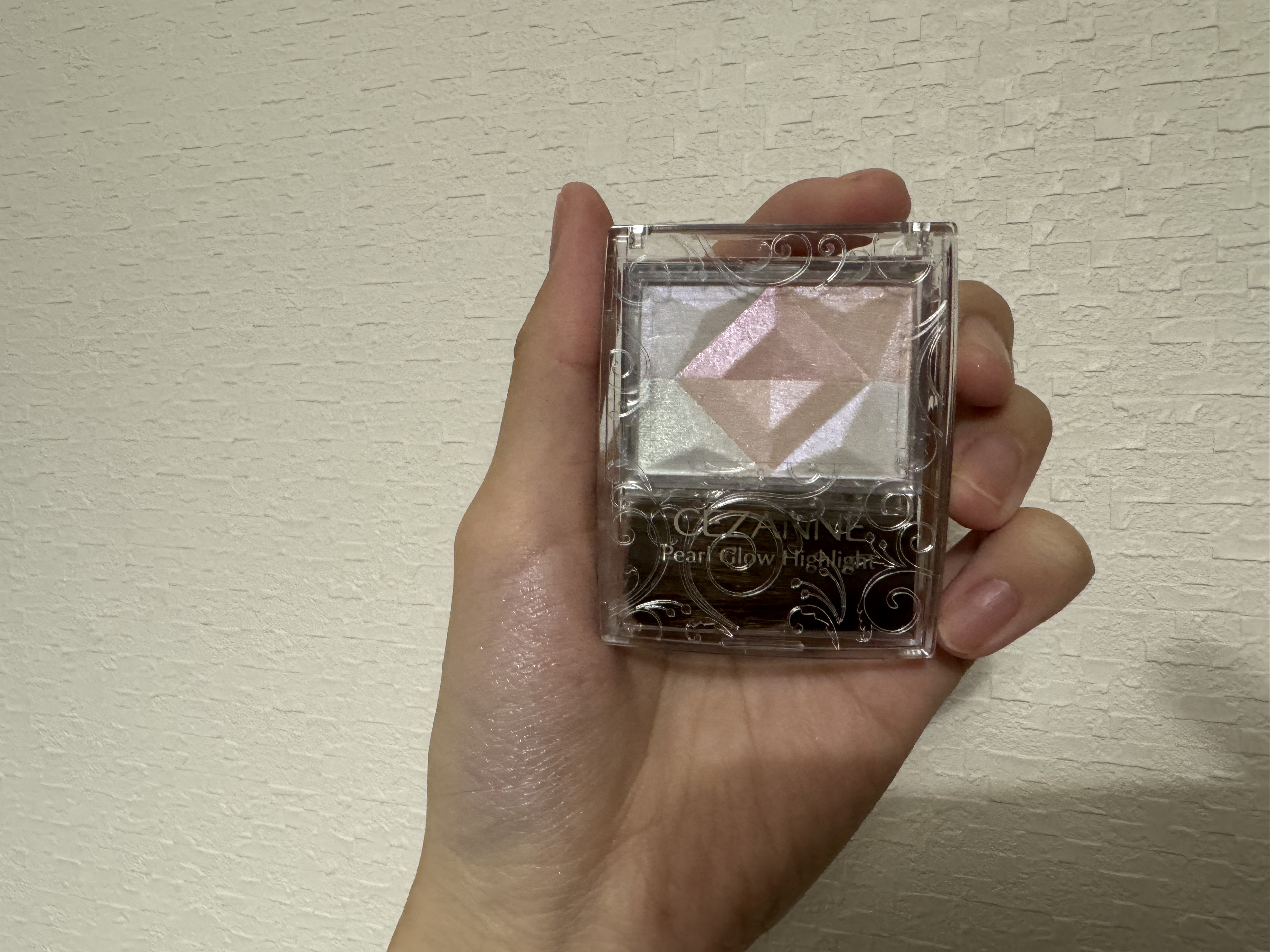 パールグロウハイライト/CEZANNE/ハイライト・シェーディングを使ったクチコミ（3枚目）