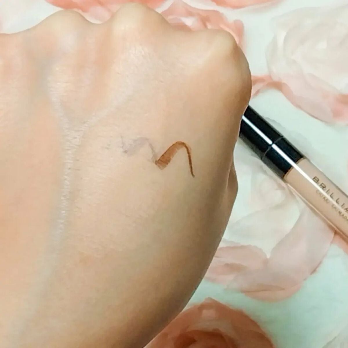 デザイニング コンシーラー/ブリリアージュ/リキッドコンシーラーを使ったクチコミ(4枚目)