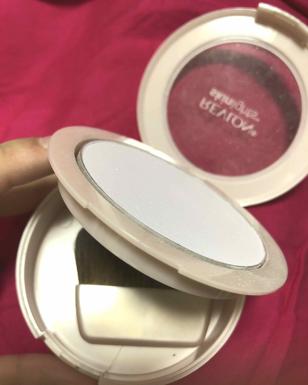 スキンライト プレスト パウダー/REVLON/プレストパウダーを使ったクチコミ（2枚目）