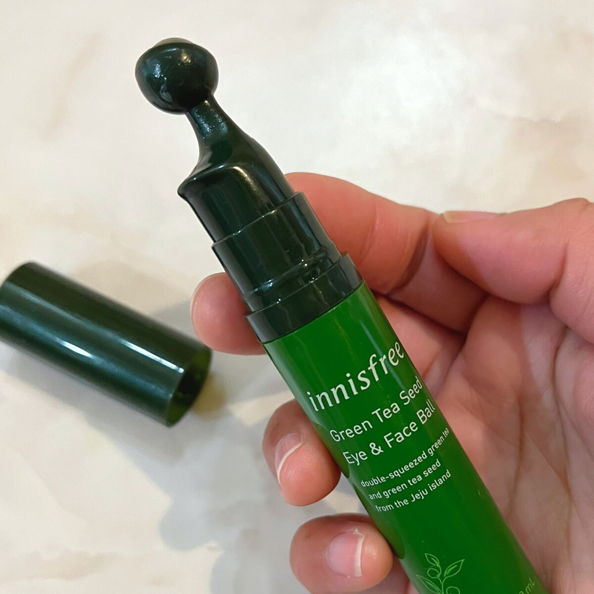 グリーンティーシード モイスト アイ＆フェイスボール/innisfree/美容液を使ったクチコミ（2枚目）