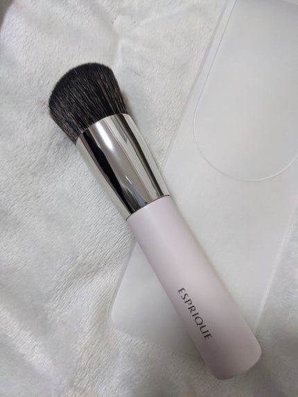 ESPRIQUE ファンデーションブラシのクチコミ「#ESPRIQUE
#ファンデーションブラシ
限定カラー
これが欲しかった✨
ファンデとかフェ.....」(2枚目)