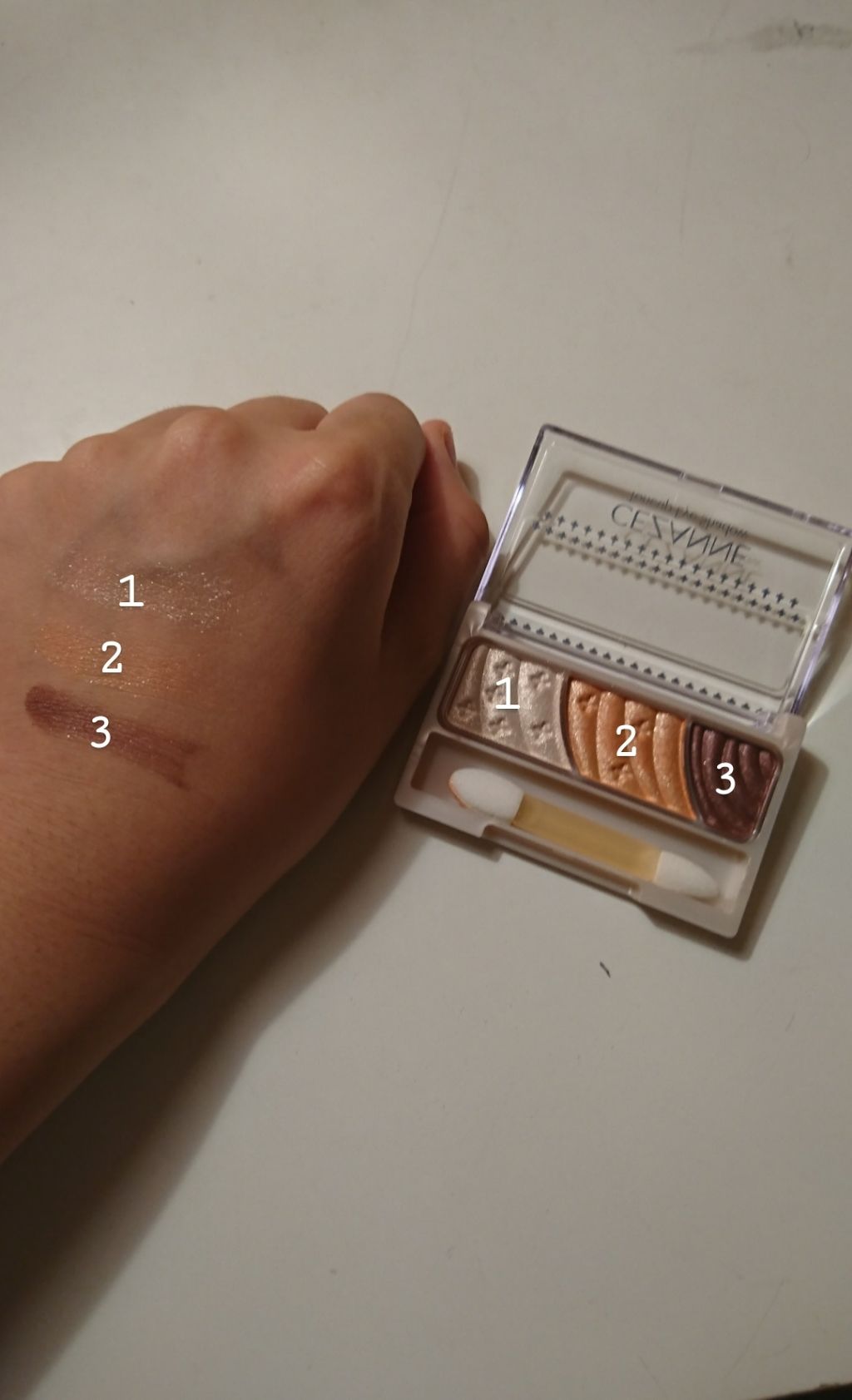 トーンアップアイシャドウ/CEZANNE/アイシャドウパレットを使ったクチコミ(2枚目)