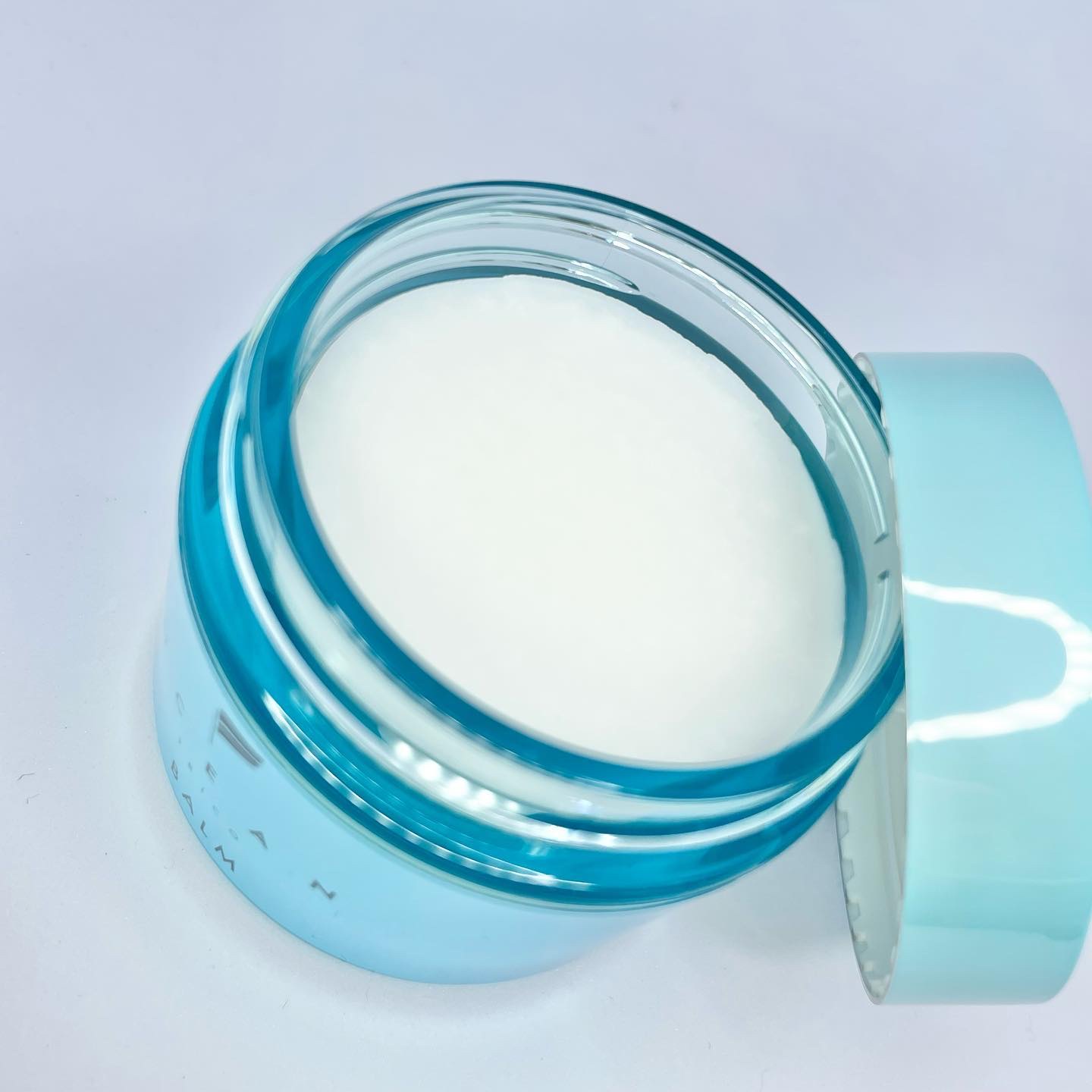 オーシャントリコ ヘアスタイリング バーム ライトブルー/OCEAN TRICO/ヘアバームを使ったクチコミ（2枚目）