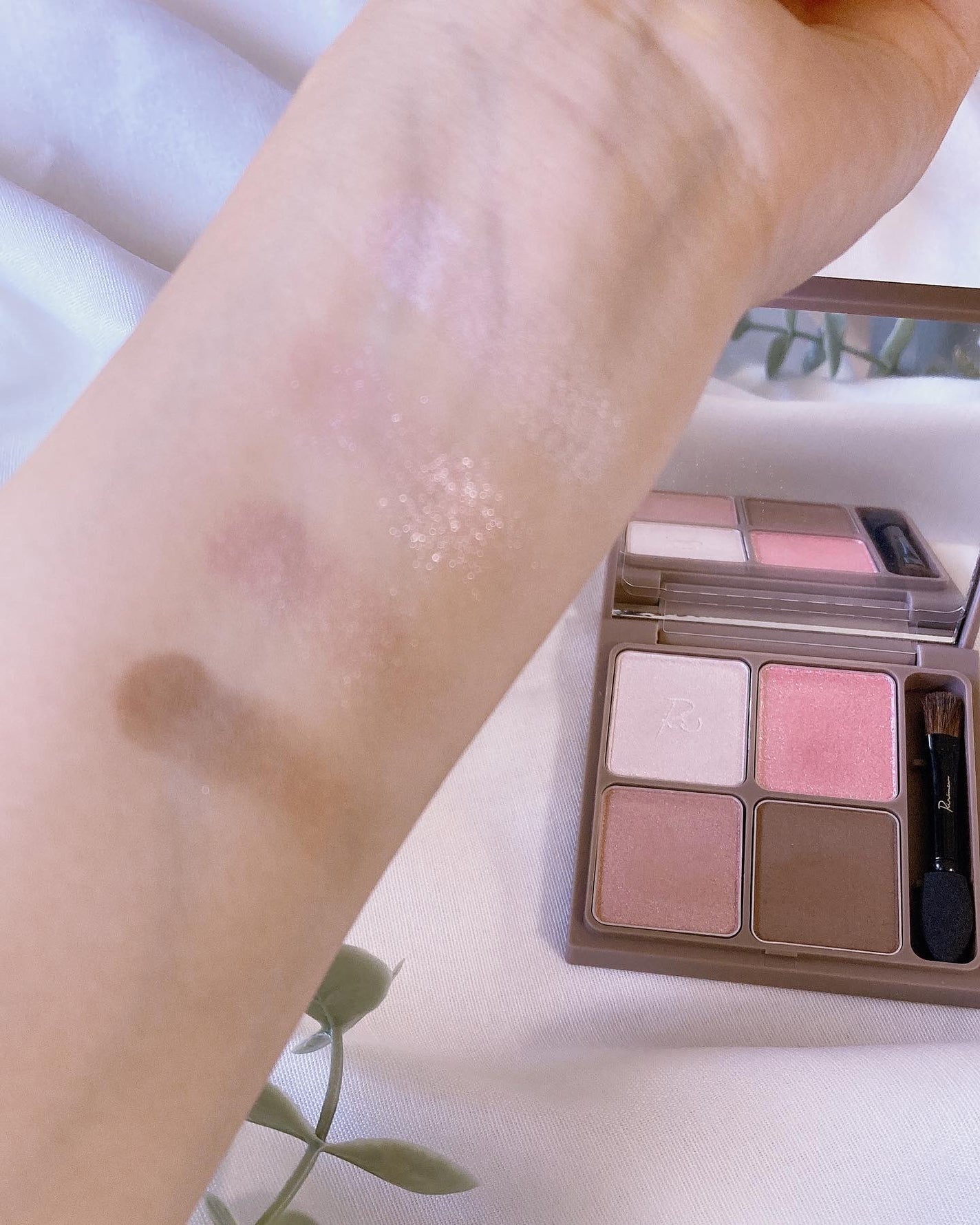 インザミラーアイパレット/Ririmew/アイシャドウパレットを使ったクチコミ(3枚目)