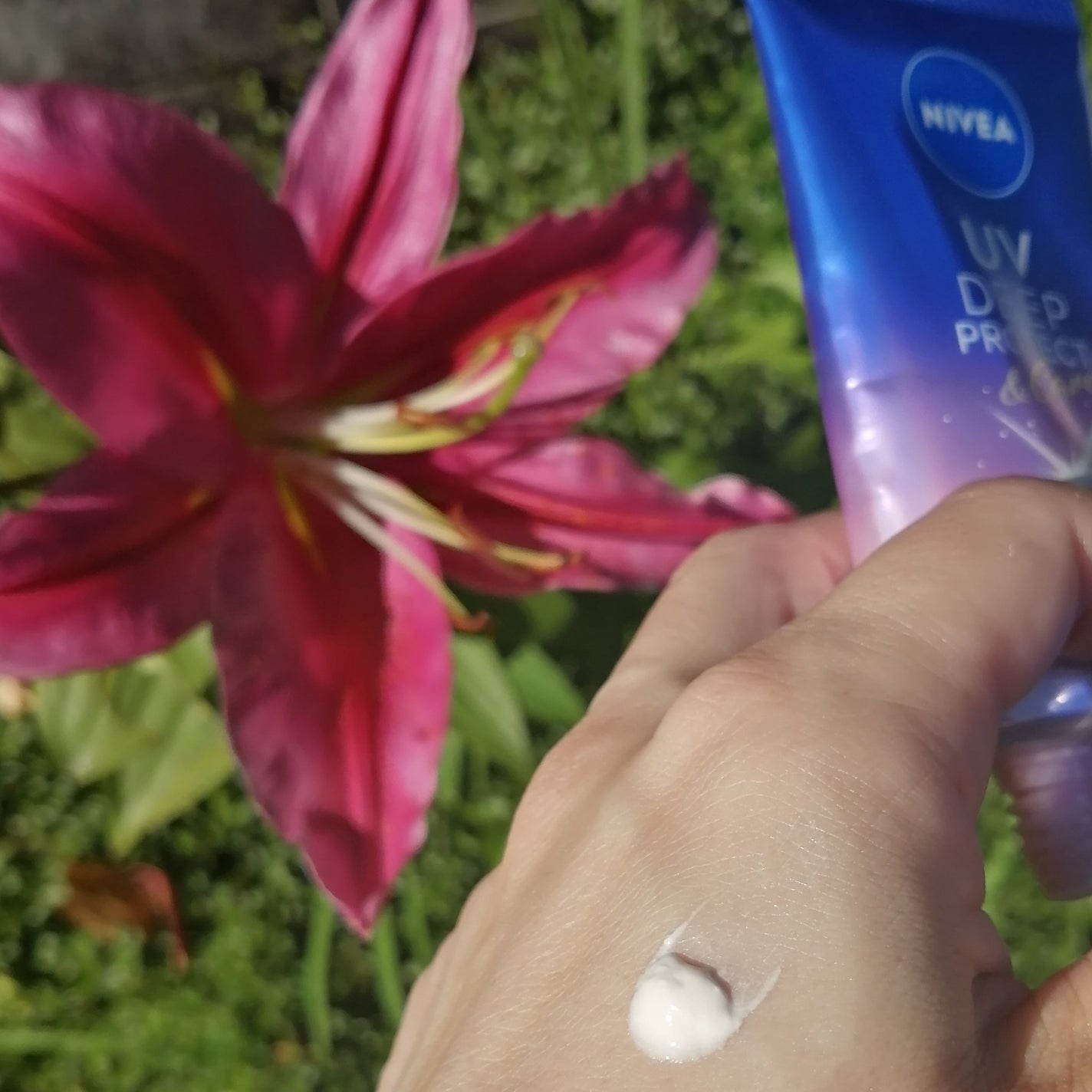 ニベアUV ディープ プロテクト&ケア トーンアップ エッセンス/ニベア/日焼け止めローションを使ったクチコミ(2枚目)