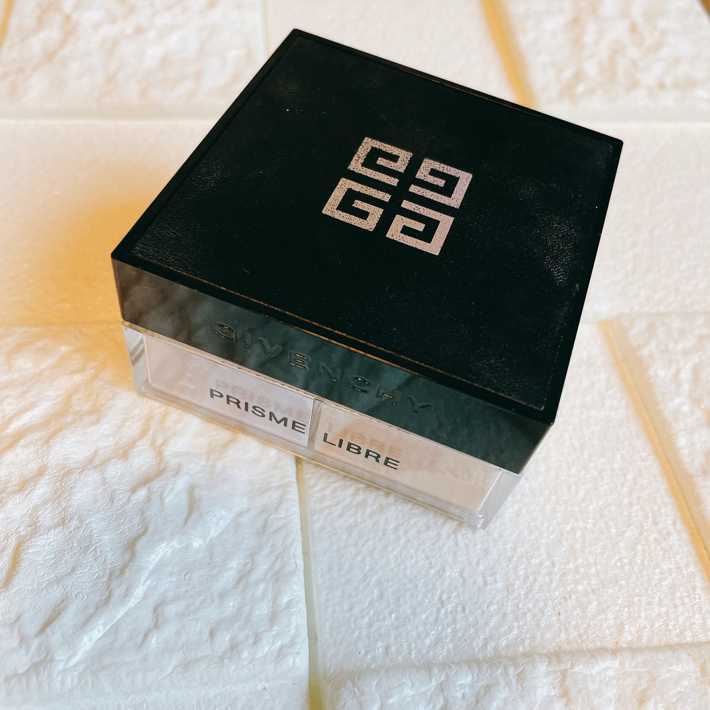 プリズム・リーブル/GIVENCHY/ルースパウダーを使ったクチコミ(2枚目)