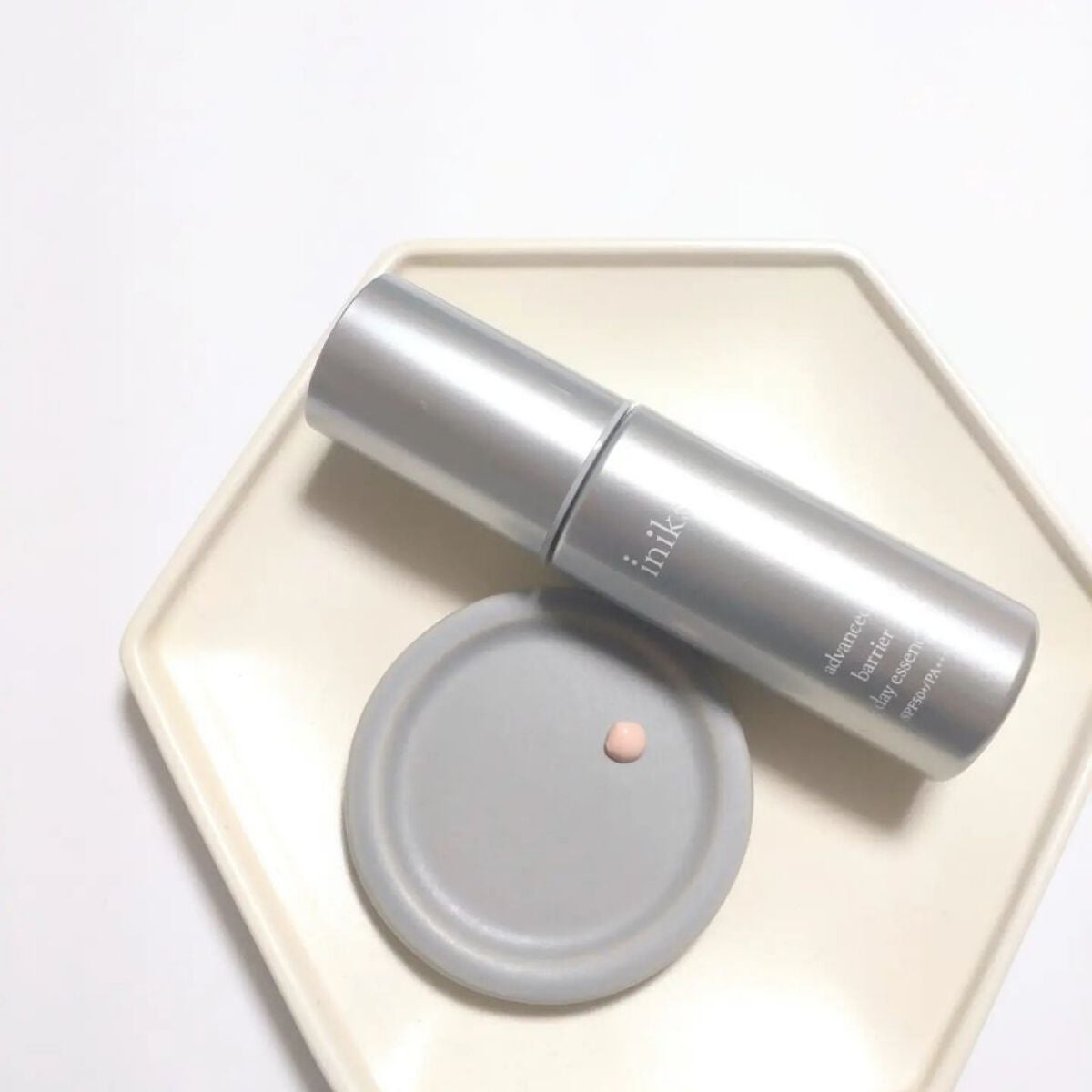 アドバンスバリア デイエッセンス/iniks/日焼け止めローションを使ったクチコミ(4枚目)