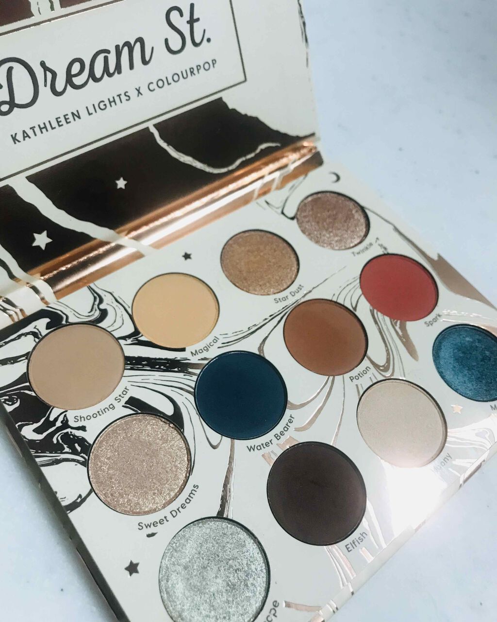 ドリームストリートプレストパウダー シャドーパレット/ColourPop/アイシャドウパレットを使ったクチコミ(3枚目)