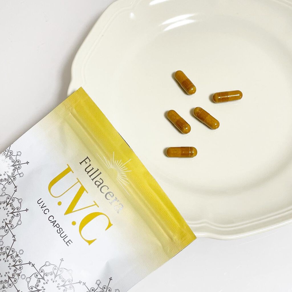 U.V.Cカプセル/フラセラ/美容サプリメントを使ったクチコミ（2枚目）