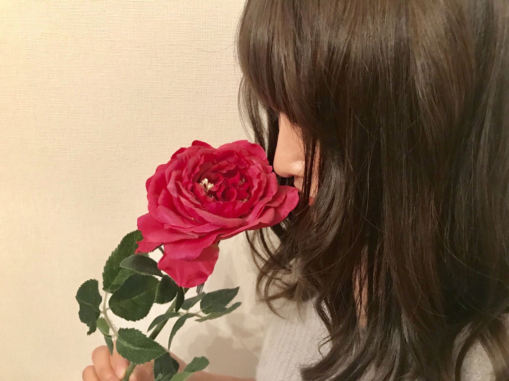 忙しい自分にご褒美を。上品な香りのサロンシャンプーを使ってみない?のサムネイル