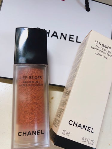 【コスメ購入品】

最近コスメをいくつか買ったので少しずつ載せていこうと思います！

本日は
CHANEL／レ ベージュ オー ドゥ ブラッシュ／ライトピンク🌷

SNSなどで見かけるCHANELの新作