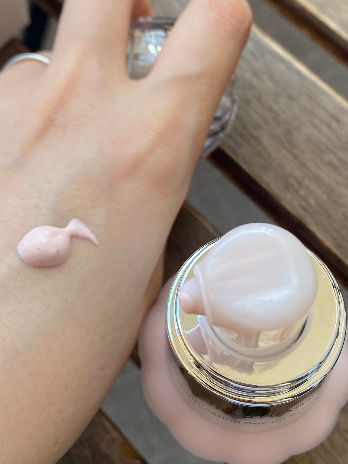 ジルスチュアート イルミネイティング セラムプライマー UV/JILL STUART/化粧下地を使ったクチコミ(2枚目)