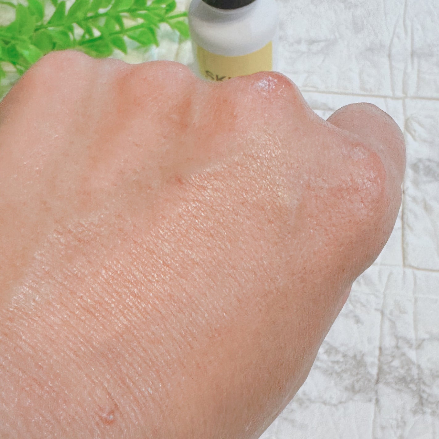 VC ホワイトピールセラム/SKIO/ブースター・導入液を使ったクチコミ(4枚目)