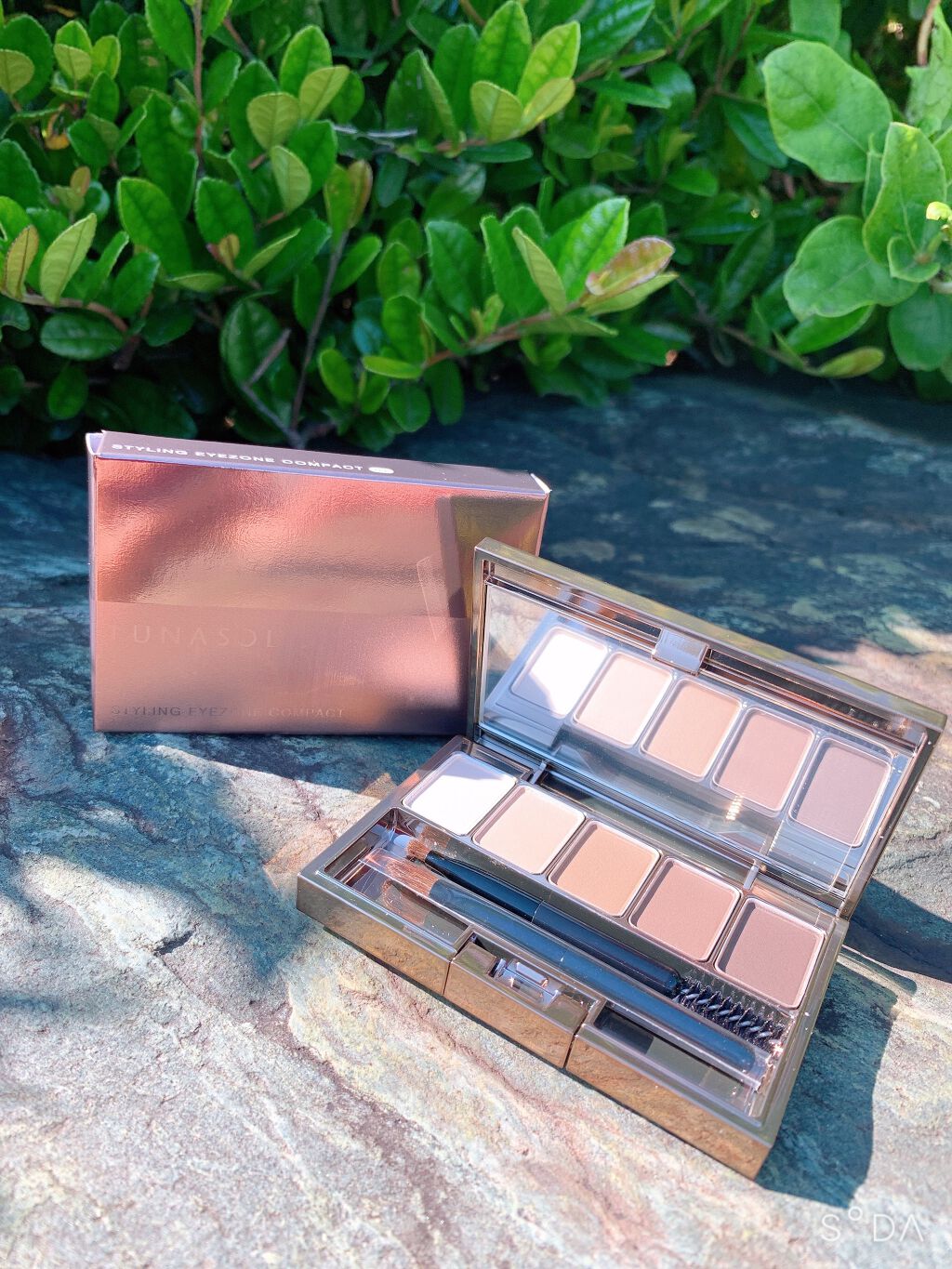 みんなはメイクはどこに時間かける？﻿
﻿
私はどーしても眉毛‼️﻿
あーでもないこーでもないと、朝めちゃくちゃ﻿
急いでるのに時間かかる😱﻿
﻿
簡単に描けるテクはないでしょうか、、😂﻿
﻿
半分眉毛ないし、眉アートしたい、、🤤﻿
﻿