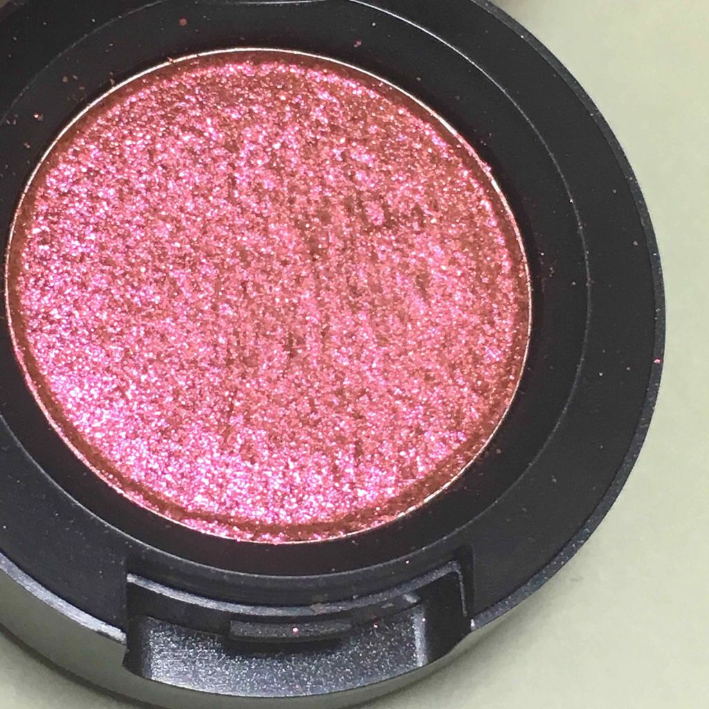 ダズルシャドウ/M・A・C/単色アイシャドウを使ったクチコミ(2枚目)