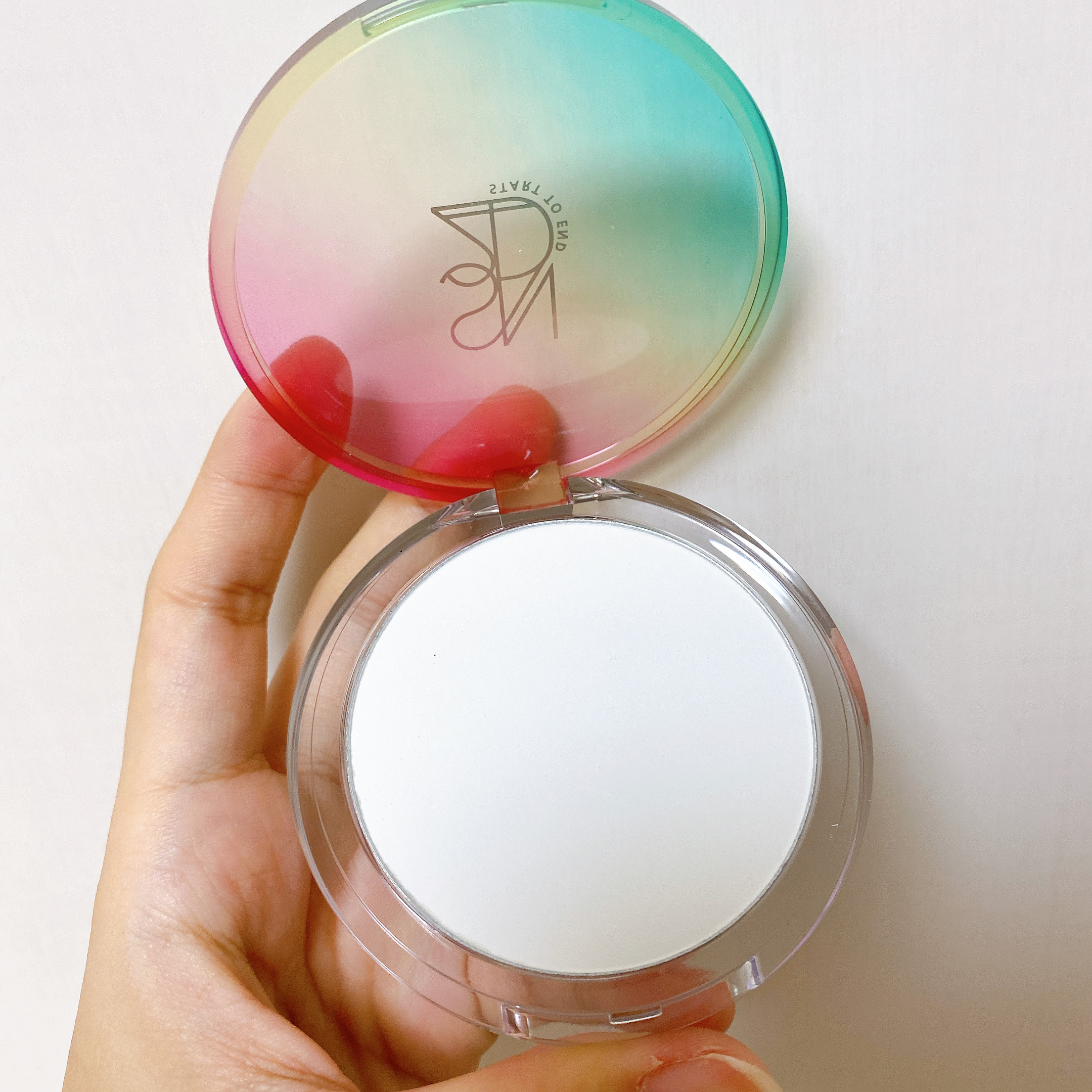 エスツーエンディー スリムクラッチフィクサーパクト/S2ND/プレストパウダーを使ったクチコミ（2枚目）