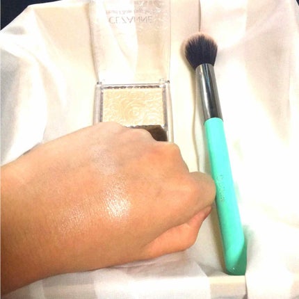 パールグロウハイライト/CEZANNE/パウダーハイライトを使ったクチコミ(2枚目)