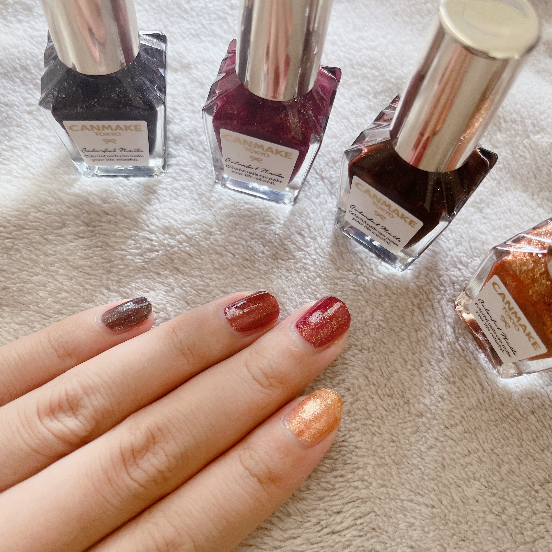 カラフルネイルズ/キャンメイク/マニキュアを使ったクチコミ（3枚目）
