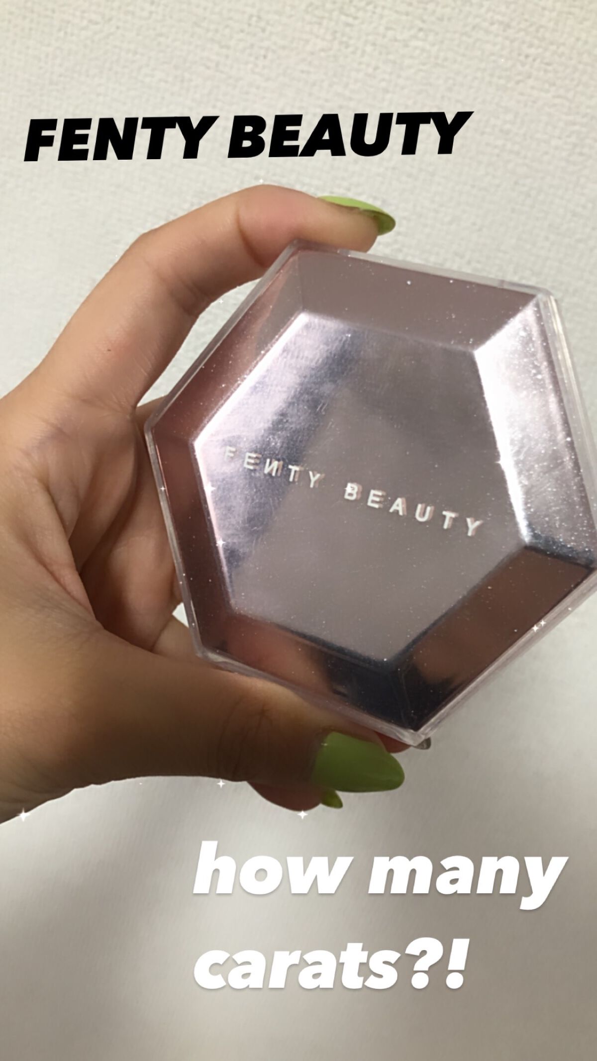 DIAMOND BOMB/FENTY BEAUTY BY RIHANNA/パウダーハイライトを使ったクチコミ(1枚目)