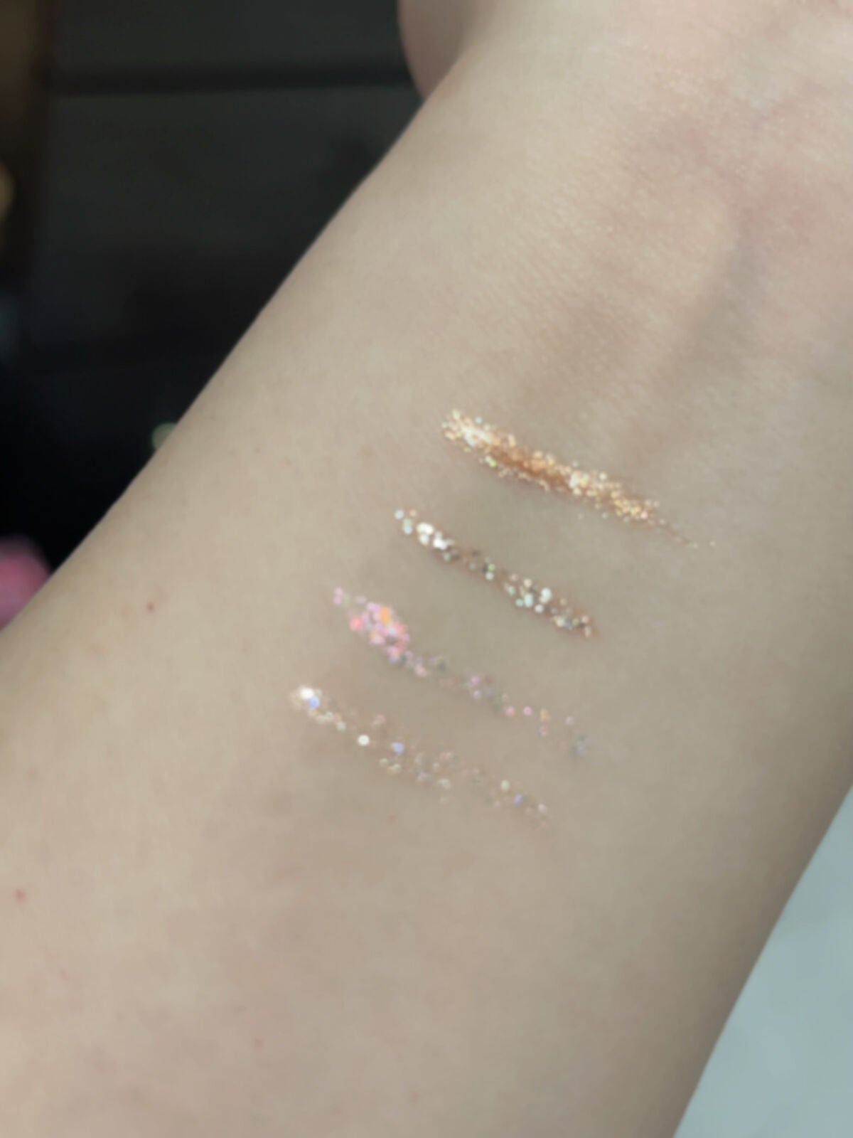 グリッター イルミネーションライナー R/CipiCipi/リキッドアイライナーを使ったクチコミ(3枚目)