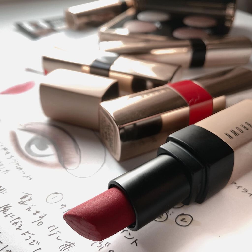 りお【美容好き元会社員】 on LIPS 「公式サイトで見かけたBOBBIBROWN30周年私が3歳の頃か..」(1枚目)