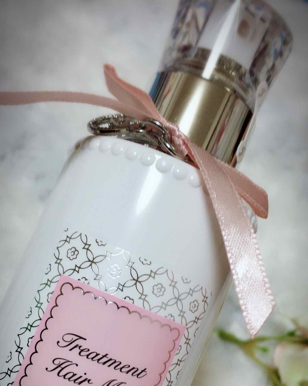 JILL STUART ジルスチュアート リラックス トリートメント ヘアミストのクチコミ「ジルスチュアート
リラックスヘアミスト

3024円


乾いた髪やタオルドライしたあとに
5.....」（2枚目）