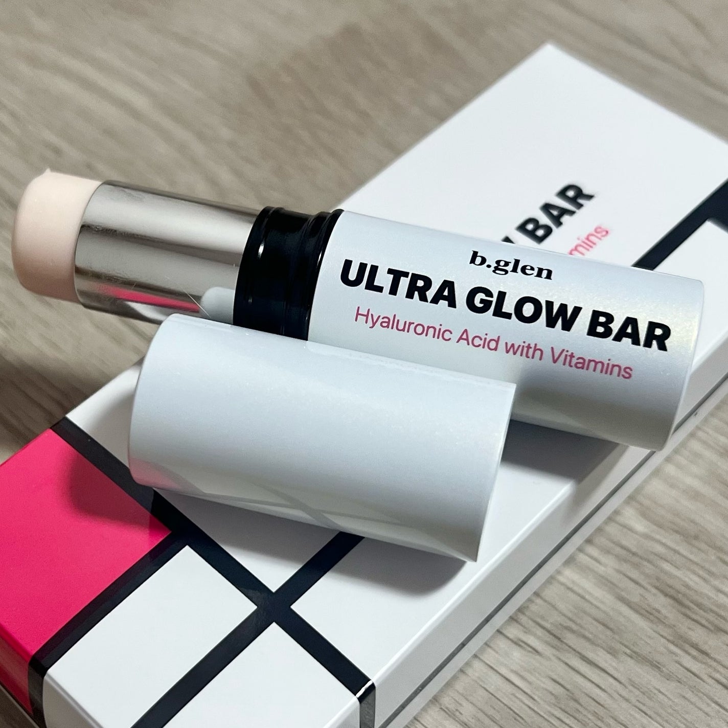 R❤︎フォロバ100 on LIPS 「✨✨✨スティック状美容液「ウルトラグロウバー」乾燥や年齢サイン..」(1枚目)