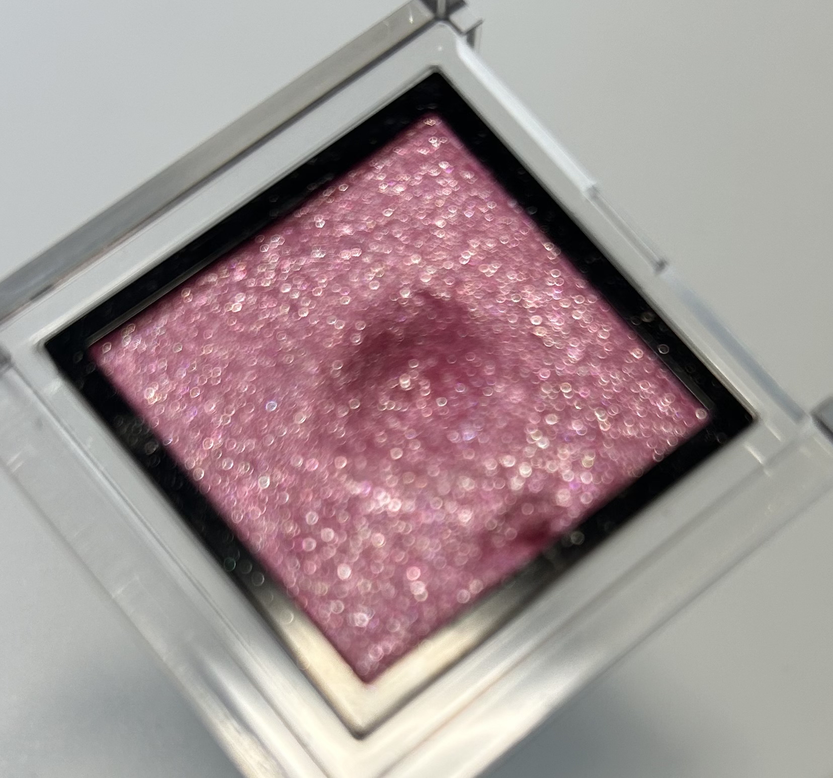 アディクション ザ アイシャドウ スパークル 013SP Miss You More/ADDICTION/単色アイシャドウを使ったクチコミ（3枚目）