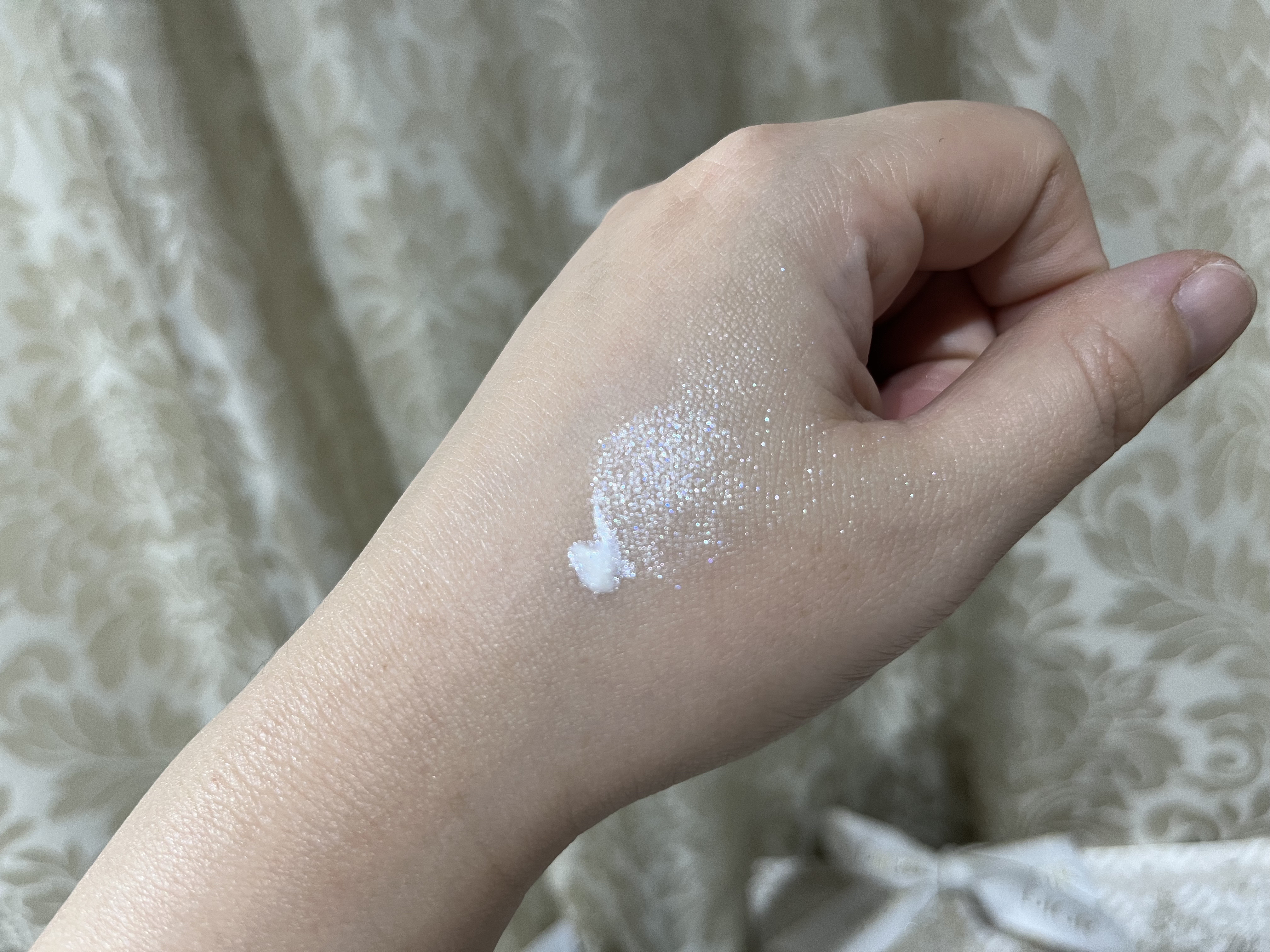 ディオールスキン フォーエヴァー グロウ マキシマイザー 012 パーリー/Dior/ハイライトを使ったクチコミ（3枚目）