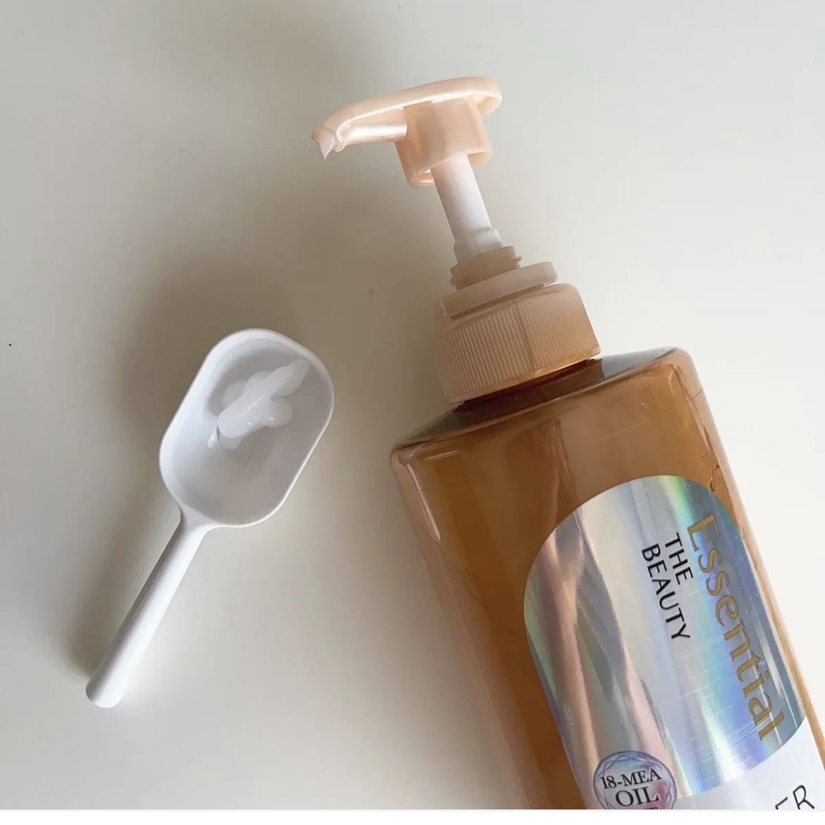 ザビューティ 髪のキメ美容素髪を守る バリアシャンプー/コンディショナー シャンプー詰め替え/エッセンシャル/シャンプー・コンディショナーを使ったクチコミ（3枚目）