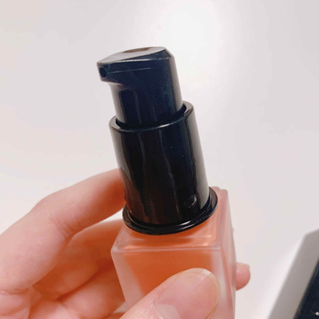 シマー リクイド ブラッシュ 03 蜜柑子 - MITSUKOUJI/SUQQU/リキッドチークを使ったクチコミ（3枚目）