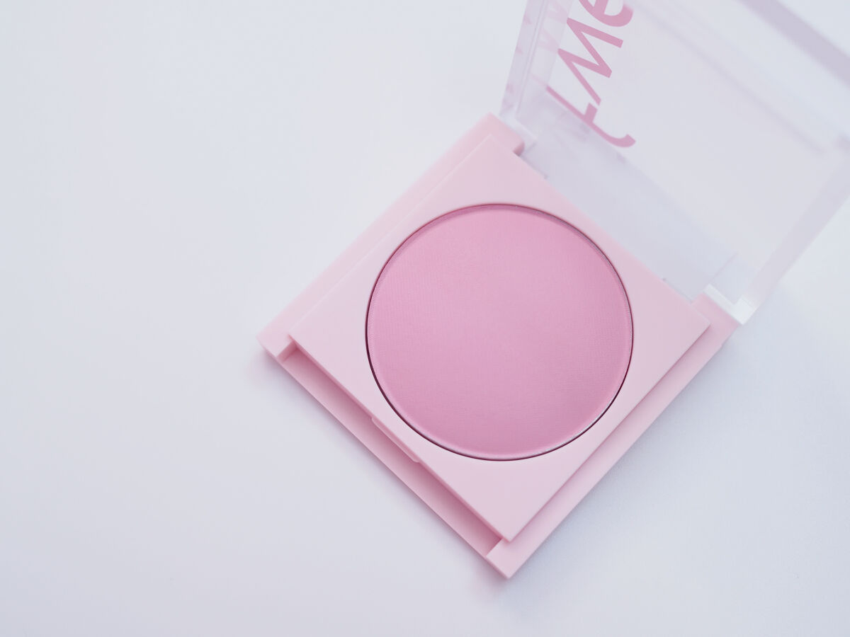 フィーチークメロウ 05 ラブミーライト/fwee/ジェル・クリームチークを使ったクチコミ（2枚目）