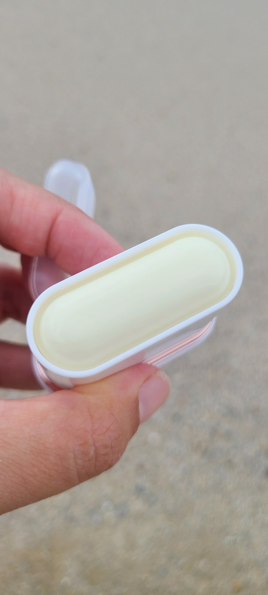 エアリーフィットサンスティック/KAHI/日焼け止めスティックを使ったクチコミ（3枚目）