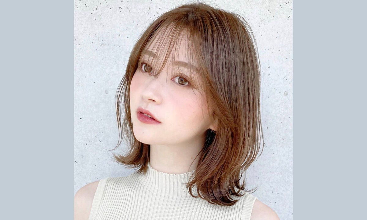 目もとを彩る「カラーマスカラ」8選!"映える塗り方テク"も必見。のサムネイル