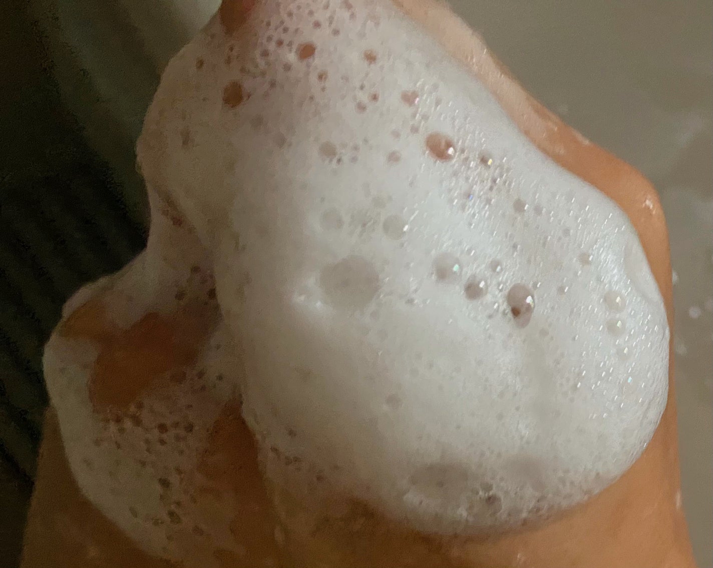 min on LIPS 「〜1日中、ぷるんとまとまるツヤ髪へ〜LUXバスグロウリペア..」(5枚目)