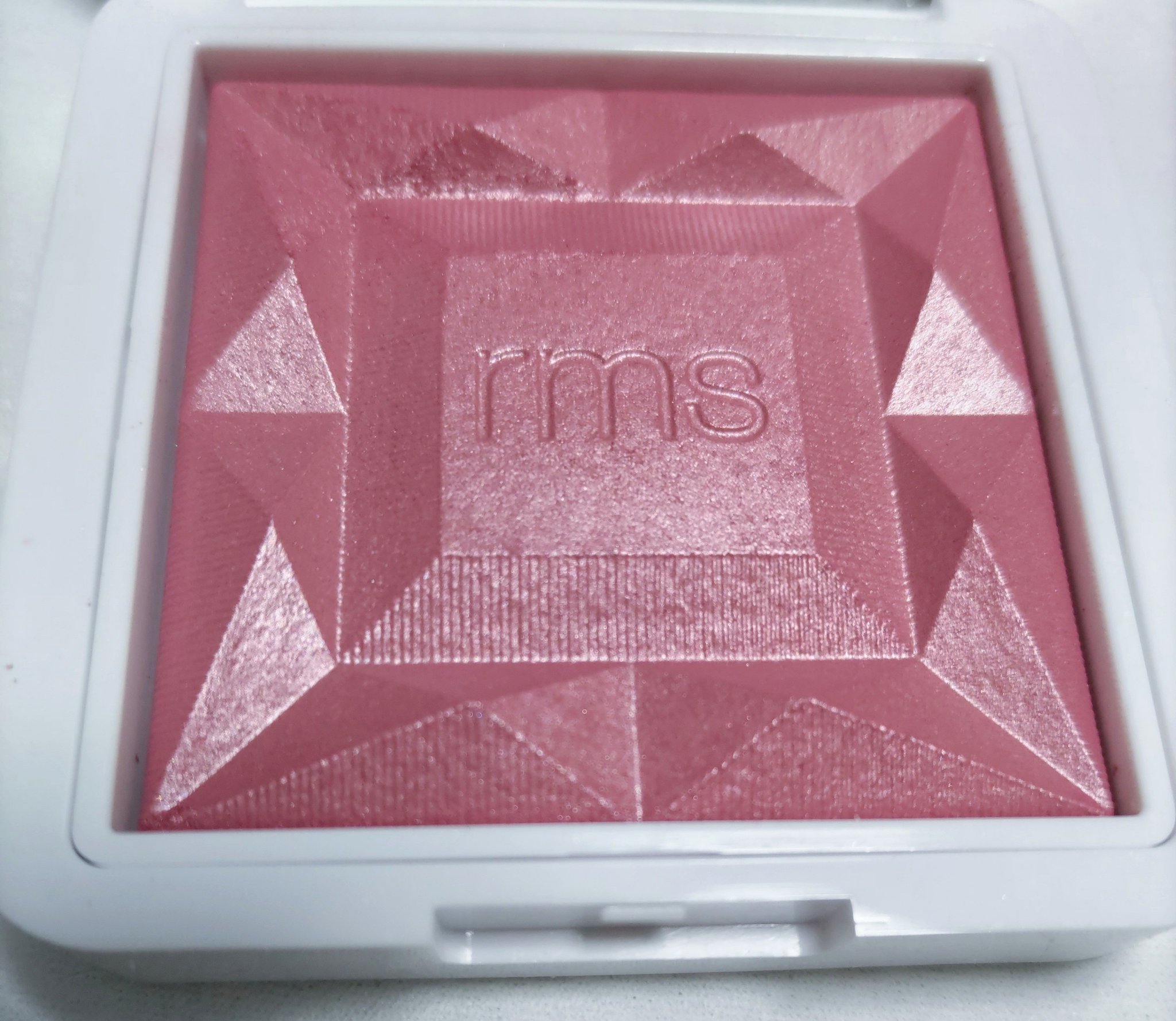 ハイドラパウダーブラッシュ/rms beauty/パウダーチークを使ったクチコミ（1枚目）