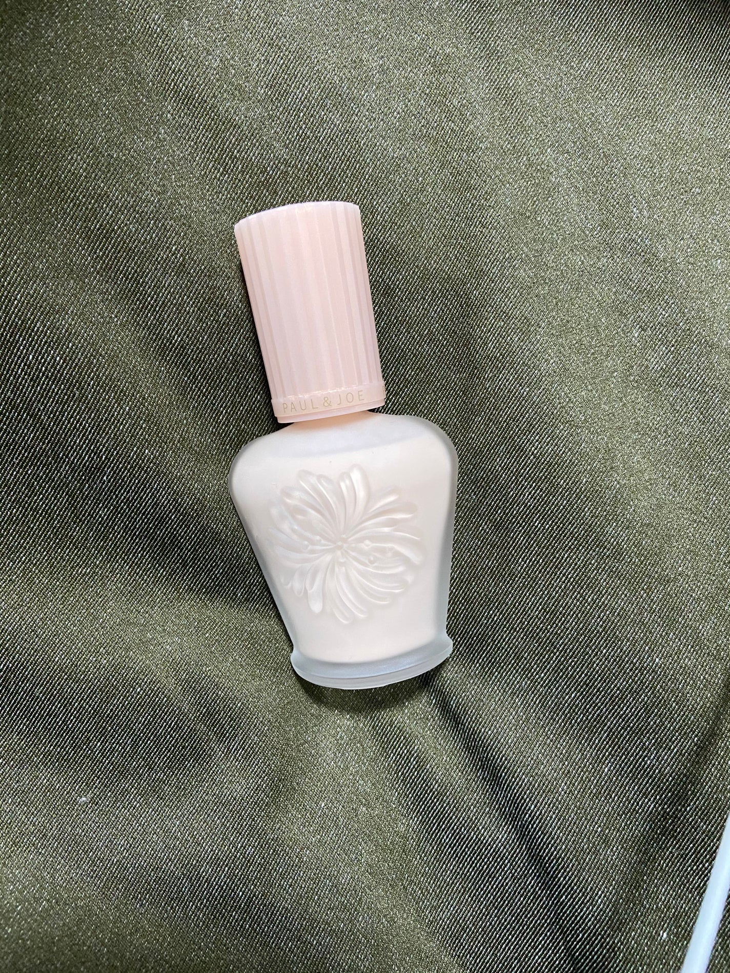 モイスチュアライジング ファンデーション プライマー/PAUL & JOE BEAUTE/化粧下地を使ったクチコミ(1枚目)