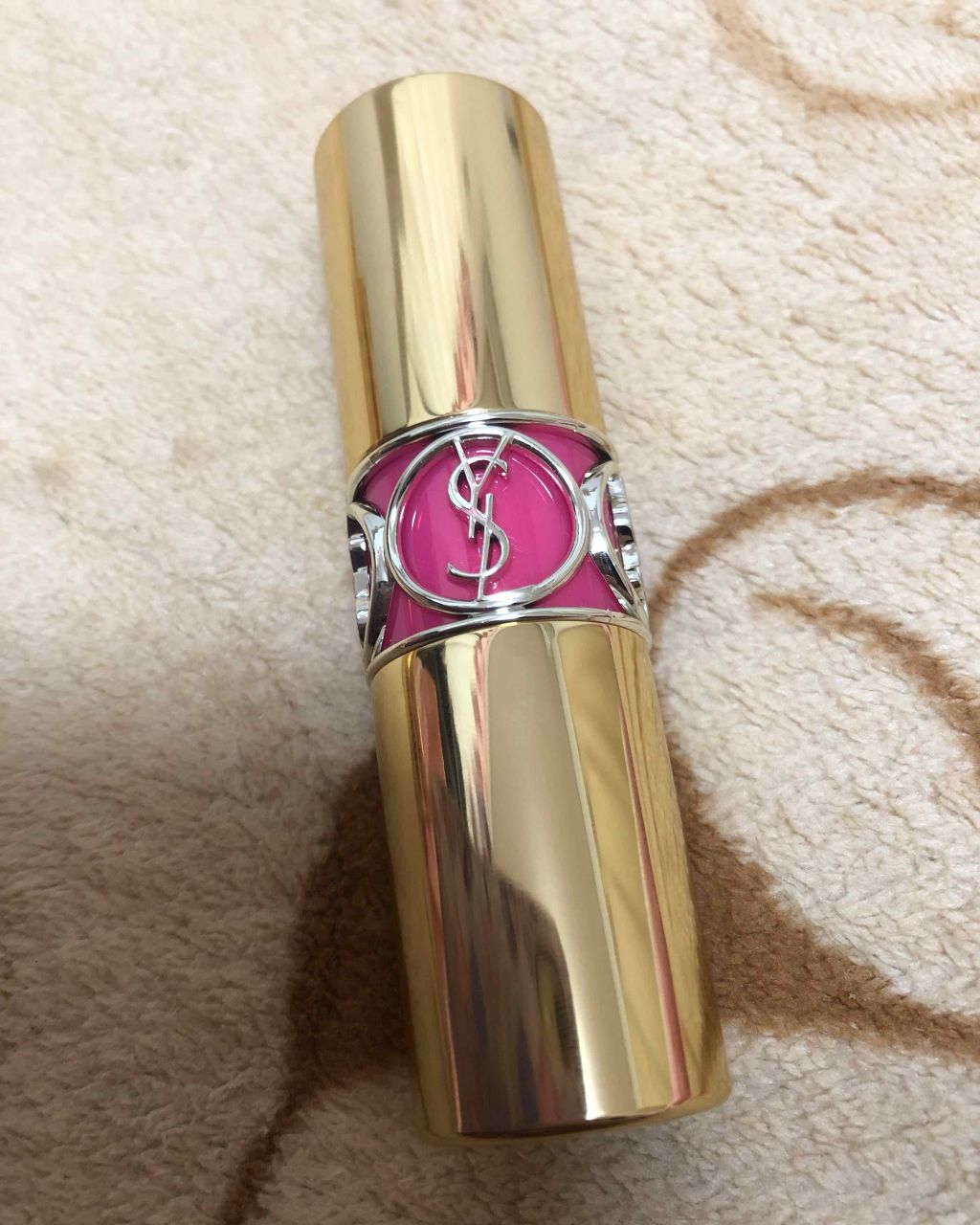 ルージュ ヴォリュプテ シャイン/YVES SAINT LAURENT BEAUTE/口紅を使ったクチコミ（2枚目）