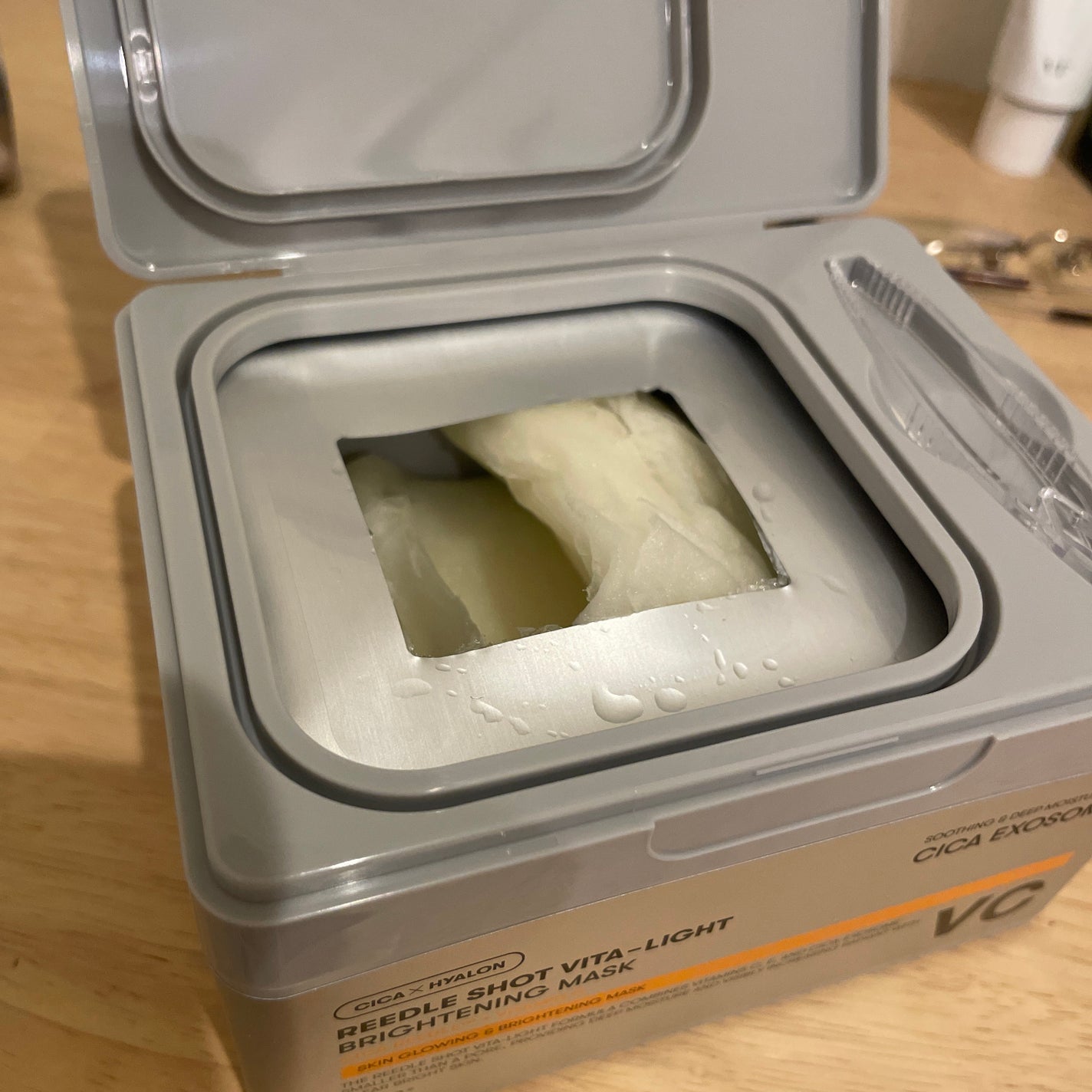 リードルショットビタライトブライトニングマスク/VT/シートマスク・パックを使ったクチコミ(2枚目)