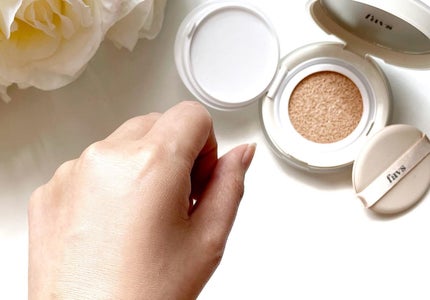 カーミンググロウアップクッションファンデーション/favs/リキッドファンデーションを使ったクチコミ(3枚目)