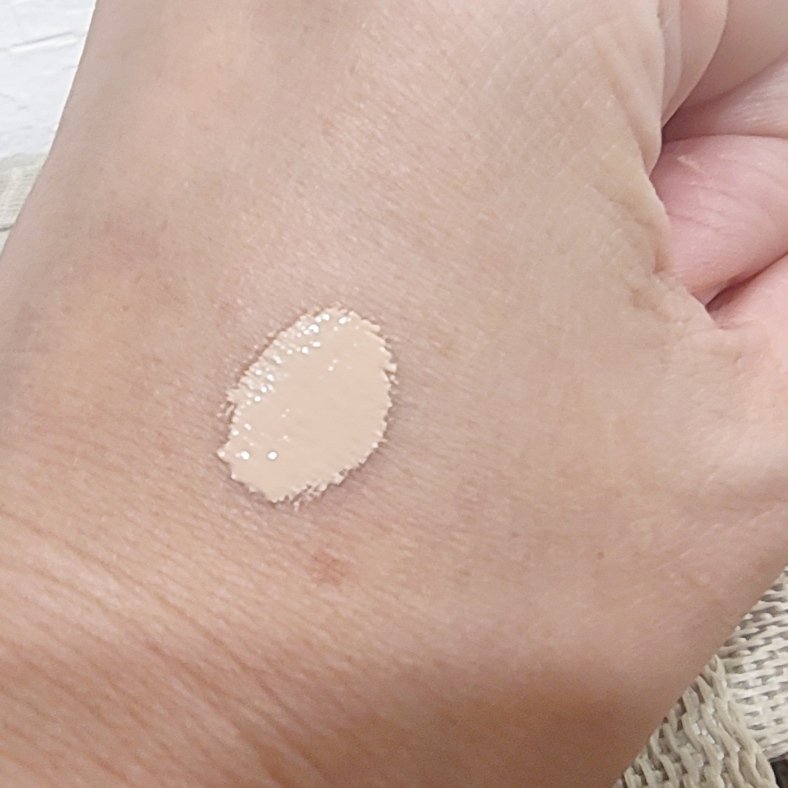 カバーパーフェクション チップコンシーラー 1.5 ナチュラルベージュ/the SAEM/リキッドコンシーラーを使ったクチコミ（3枚目）