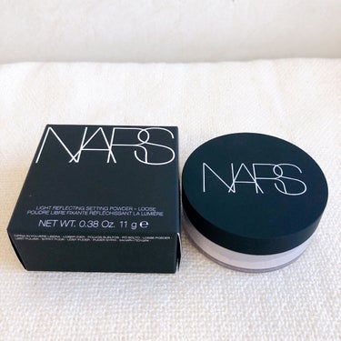 NARS ライトリフレクティングセッティングパウダー ルース N 02383のクチコミ「【NARS】ライトリフレクティングセッティングパウダー ルース N 02383

＊特徴＊
・.....」（3枚目）