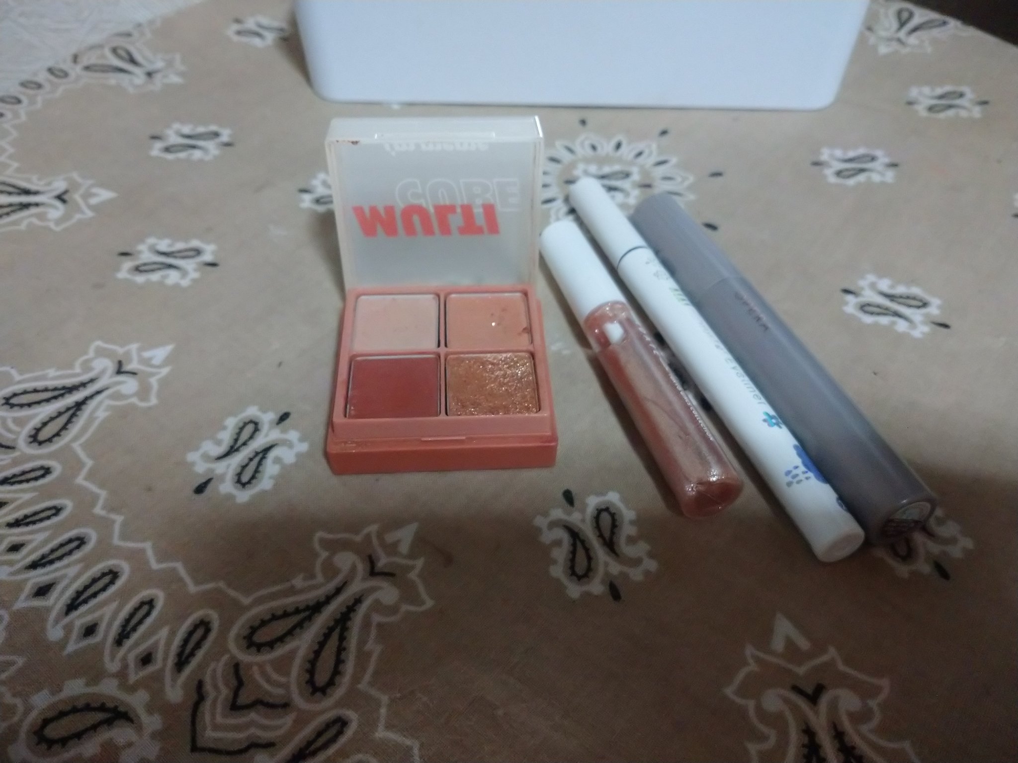 アイデイト ラメライナー 03 ベージュシュガー/IDATE/リキッドアイシャドウを使ったクチコミ（1枚目）